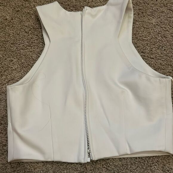 Kendra and Kyle zip up vest. size M - Picture 1 of 3